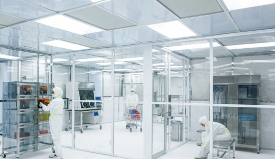 pharmaceutical cleanroom